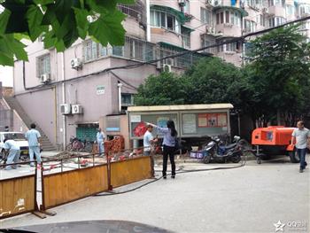 信然柴油移動(dòng)空壓機(jī)助力上海防汛指揮部及各大分部