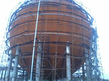 國內(nèi)最大球形儲氣罐“體檢”(圖)