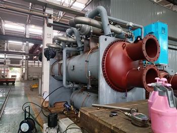 重磅！信然6臺(tái)套磁懸浮水冷機(jī)組/熱泵上線測(cè)試中！準(zhǔn)備發(fā)貨